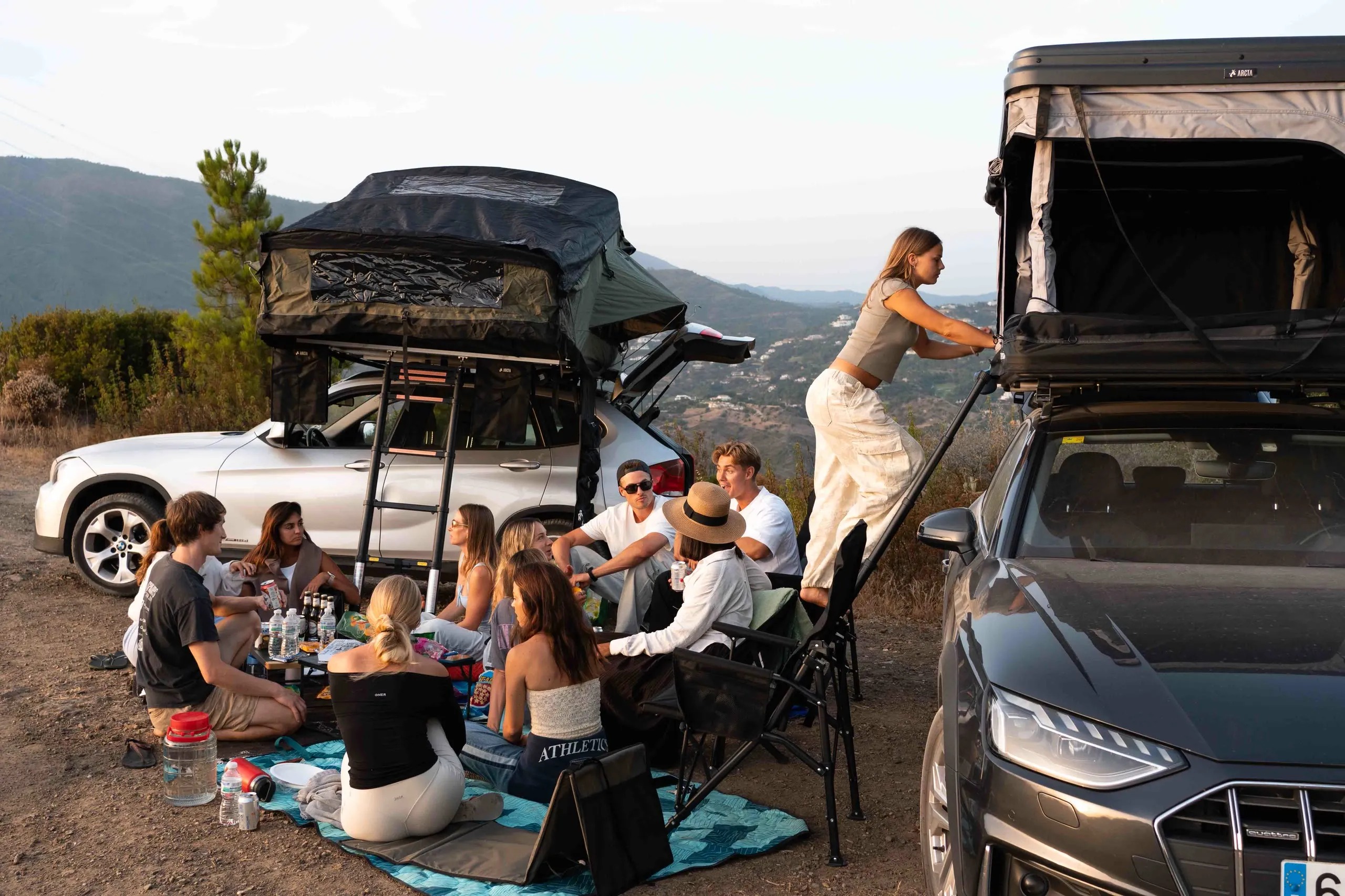 Arcta Rooftop Tents, frame 5