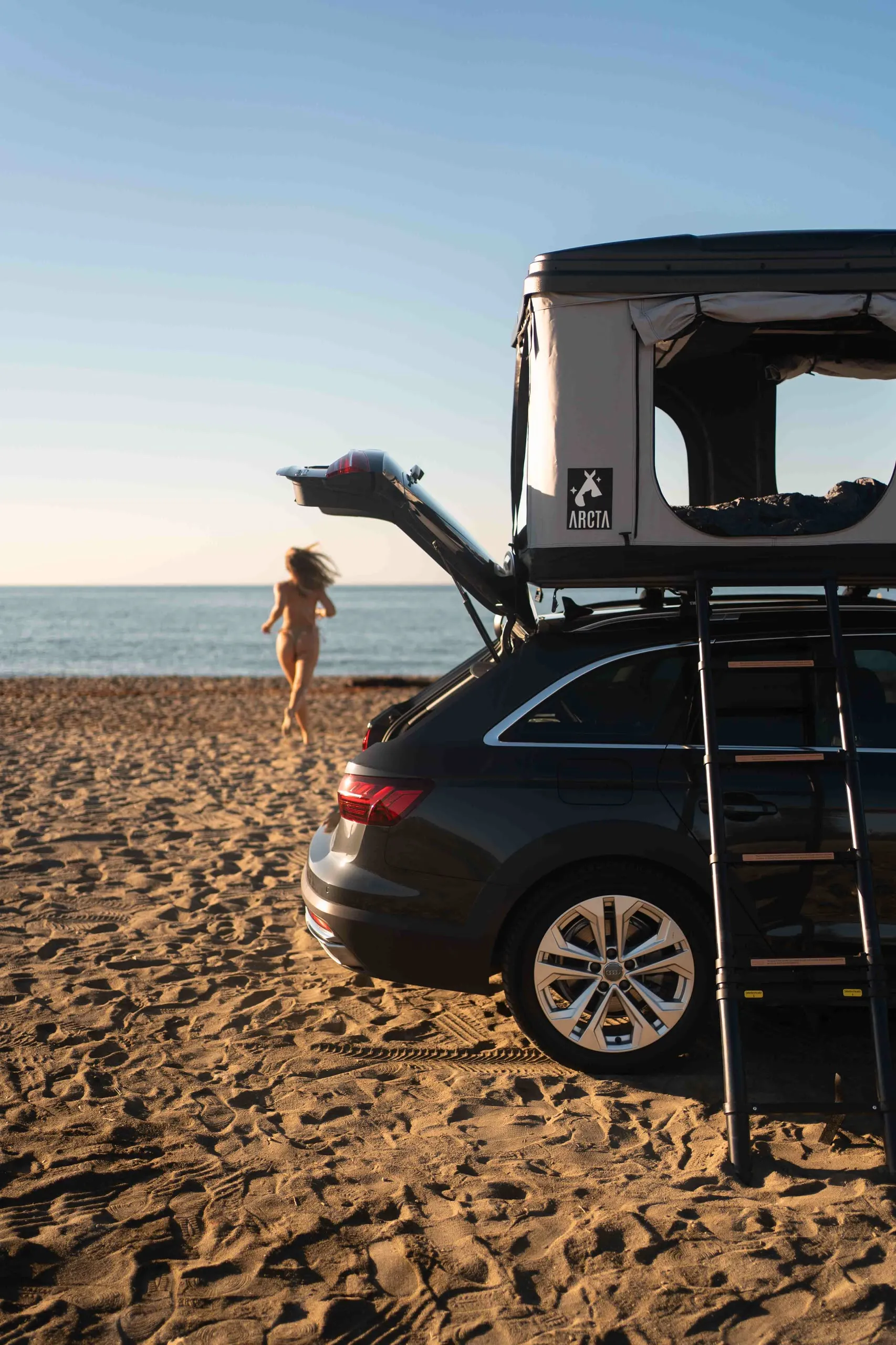 Arcta Rooftop Tents, frame 20