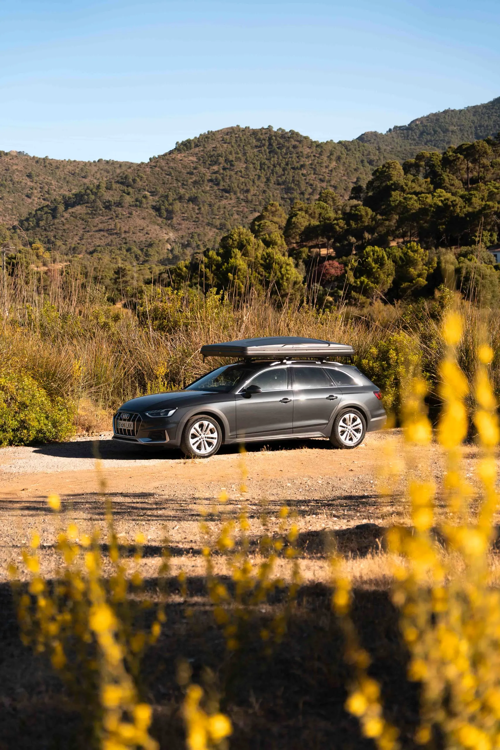 Arcta Rooftop Tents, frame 21