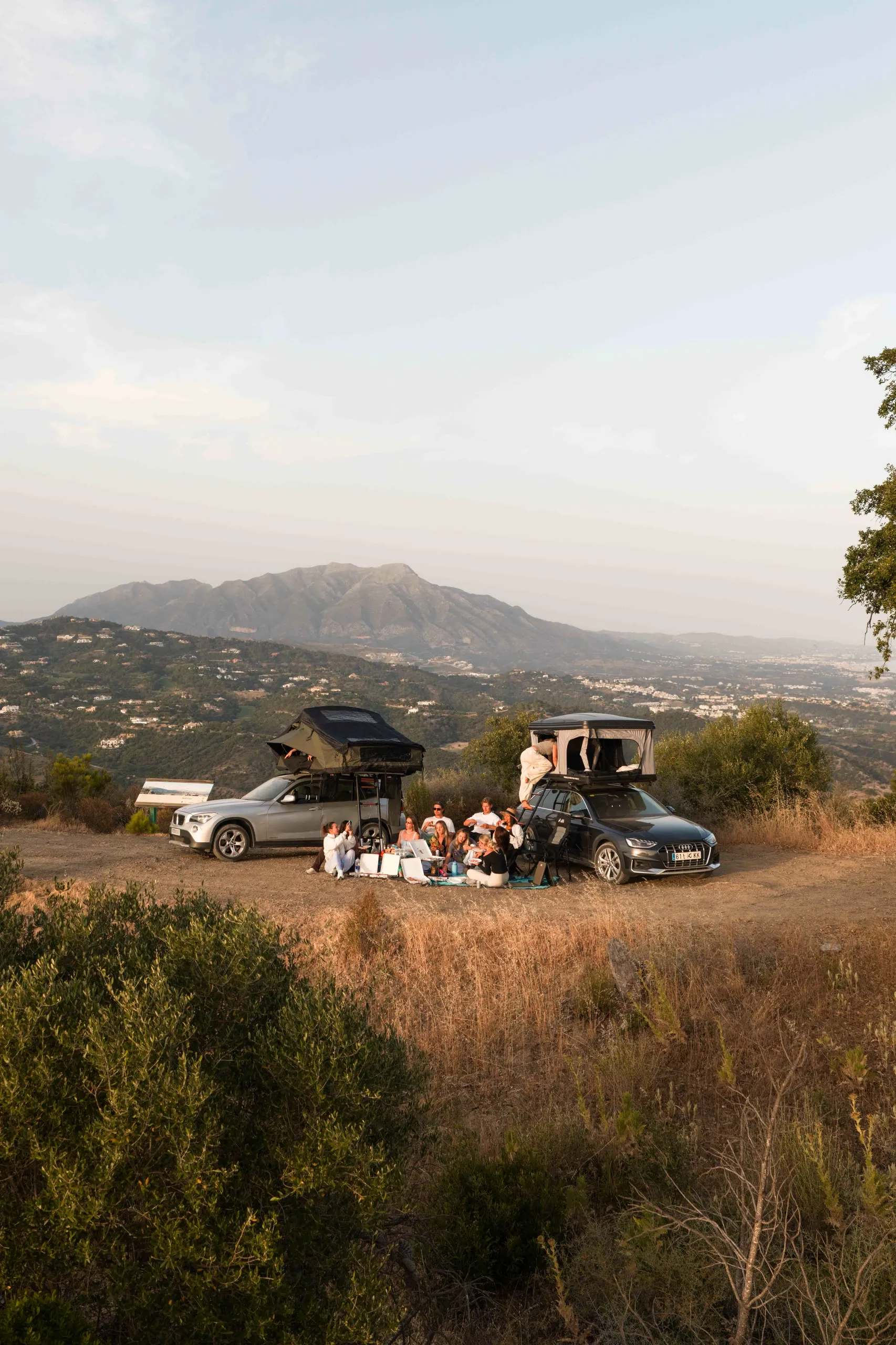 Arcta Rooftop Tents, frame 27