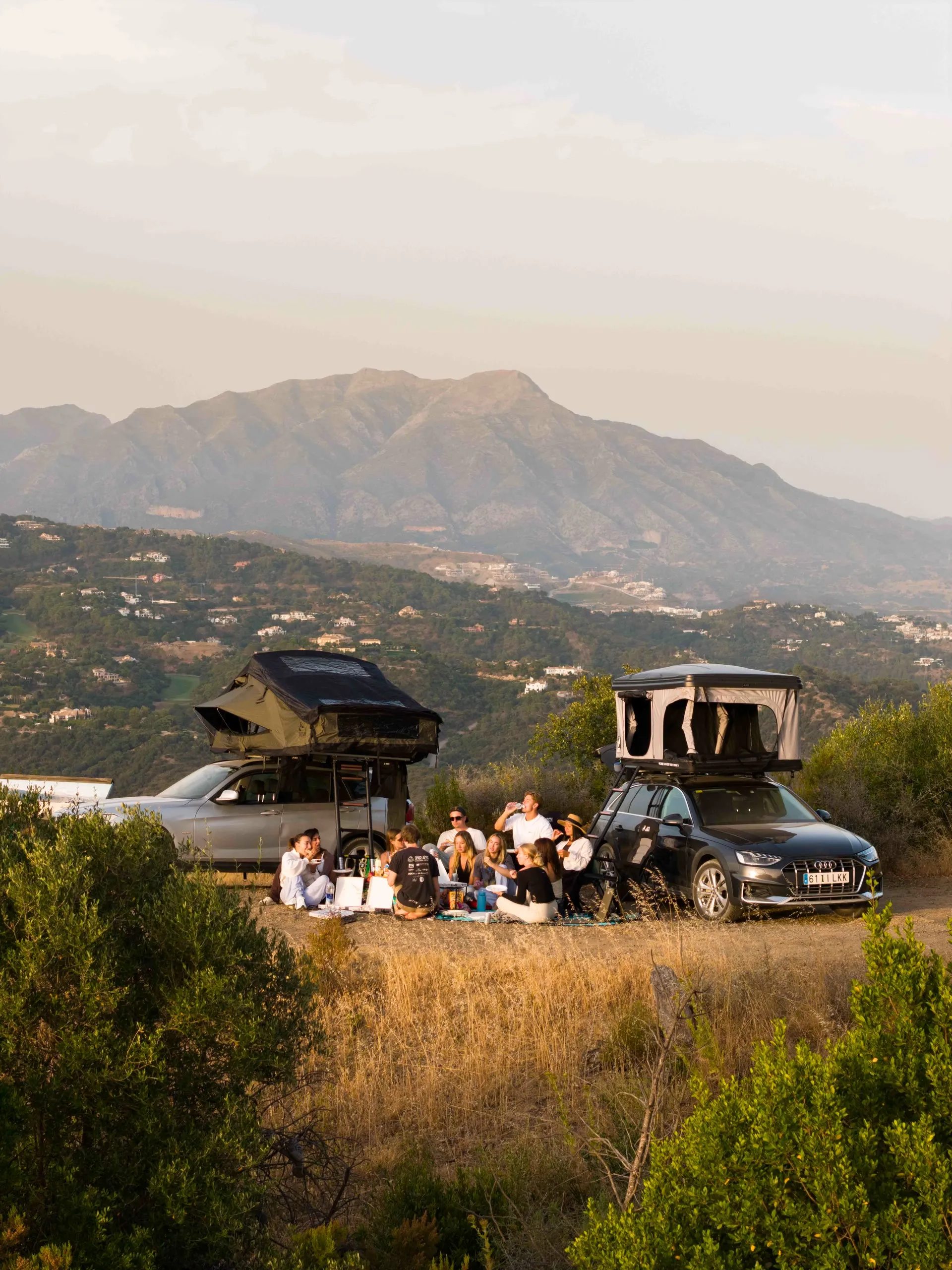 Arcta Rooftop Tents, frame 28